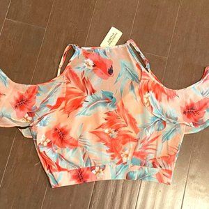 Off shoulder summer crop top